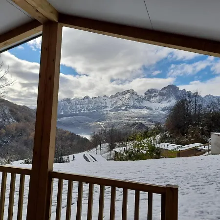 Panticosa Lodge אתר קמפינג *