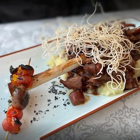 אתר קמפינג Panticosa Lodge