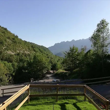Panticosa Lodge Camping *