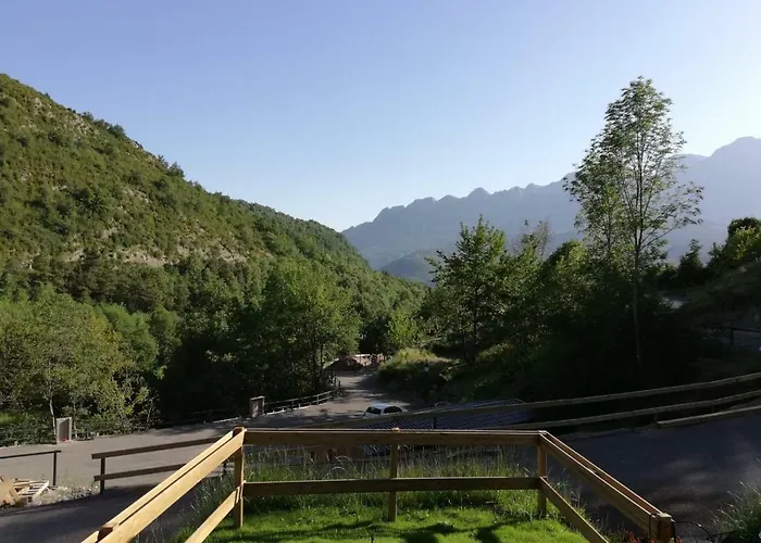 Panticosa Lodge Camping *